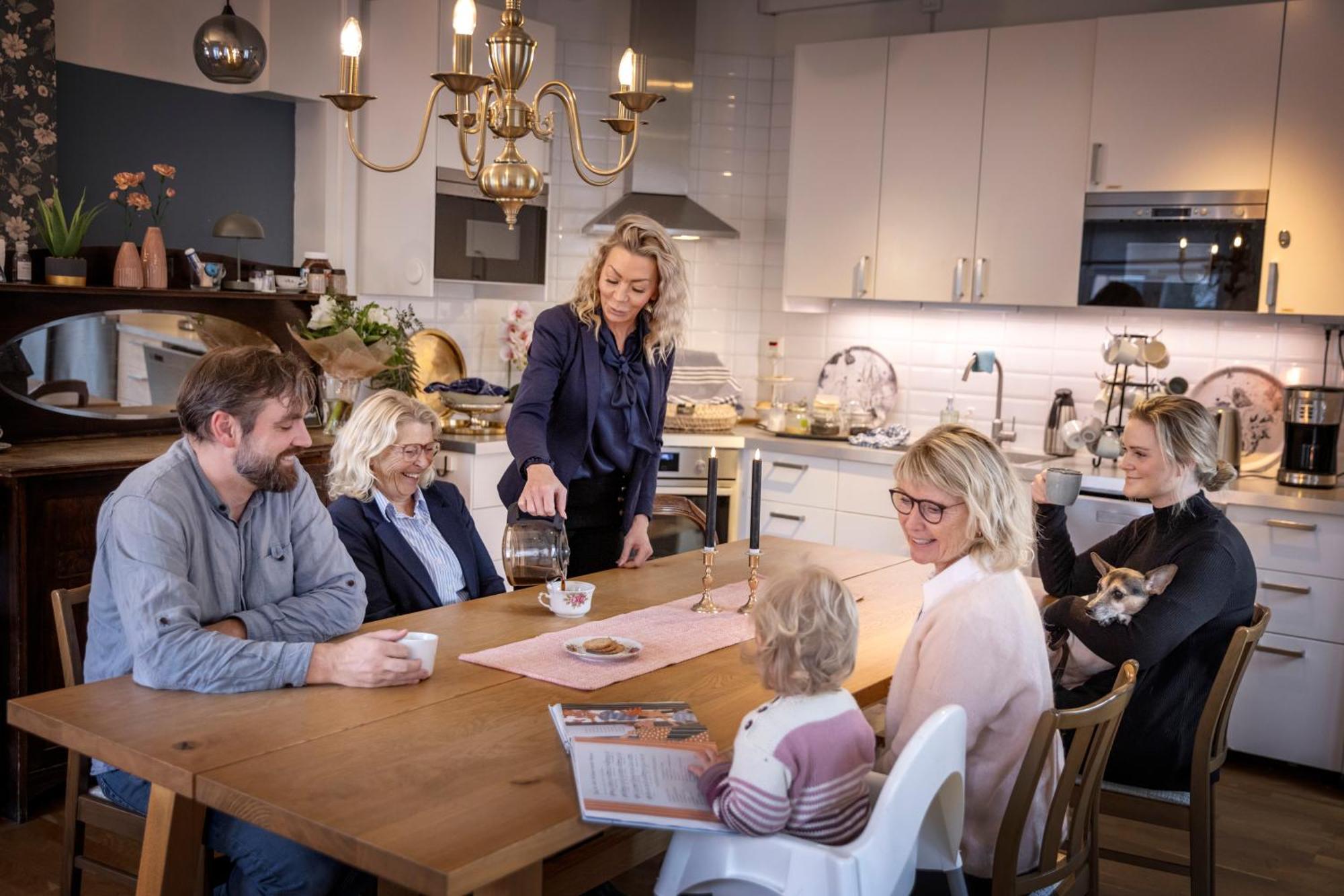 Jaernvaegshotellet B&B Skara Eksteriør bilde